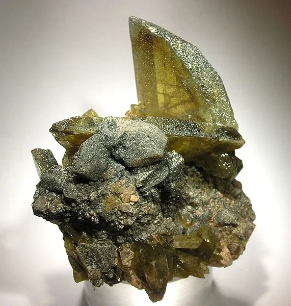 Yellow-Green Matrix Sphene