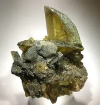 Yellow-Green Matrix Sphene
