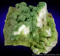 Pyromorphite crusts on Quartz
