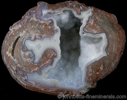 Agate in Geode