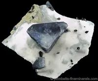 Benitoite Triangle on Natrolite