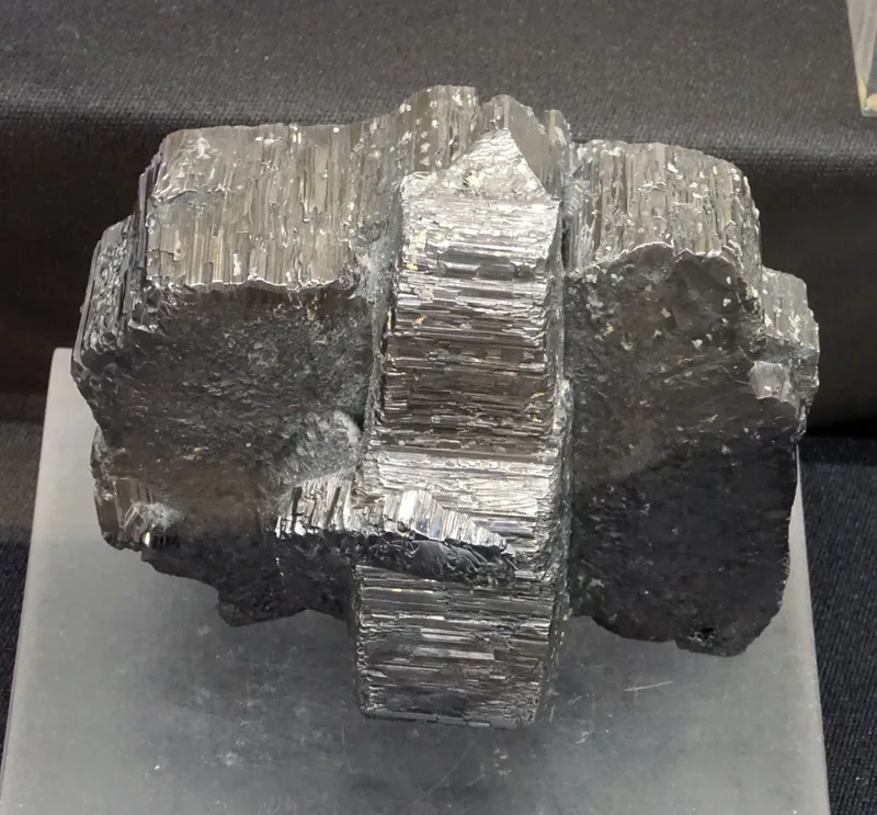 Bournonite Cyclic Twin