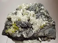 Bromargyite with Smithsonite