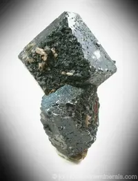 Interconnected Brookite Crystals