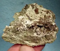 Brookite on Albite