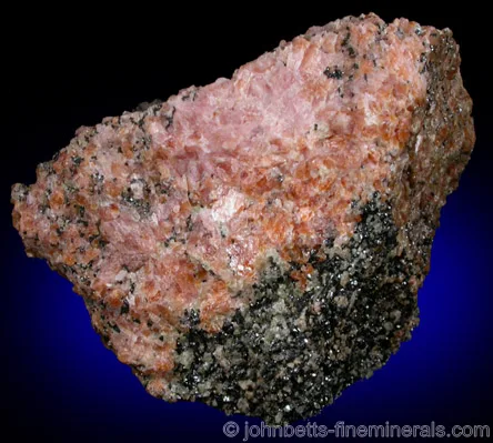 Bustamite, Willemite, Calcite, Franklinite