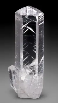 Outstanding Prismatic Calcite Crystal