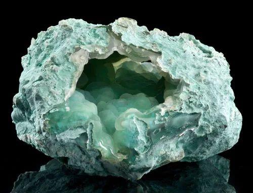 Chrysocolla Quartz Vug