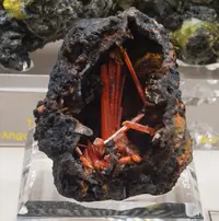 Acicular Crocoite in Vug