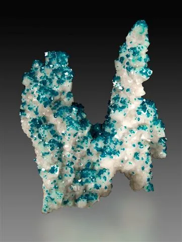 Dioptase on Calcite