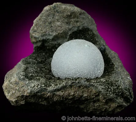 Epistilbite Ball in Basalt