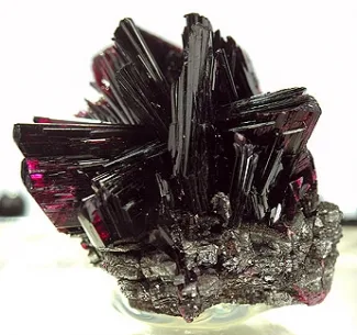 Dark Intersecting Erythrite