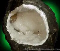 Goosecreekite in Vug