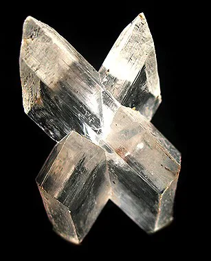 X-Shaped Penetration Twin