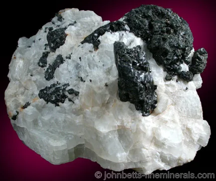 Hedenbergite in Calcite