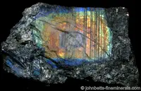 Labradorite var. Spectrolite