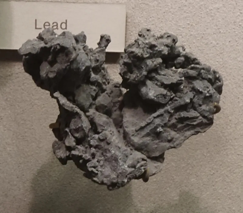 Skeletal Lead Crystal Formation