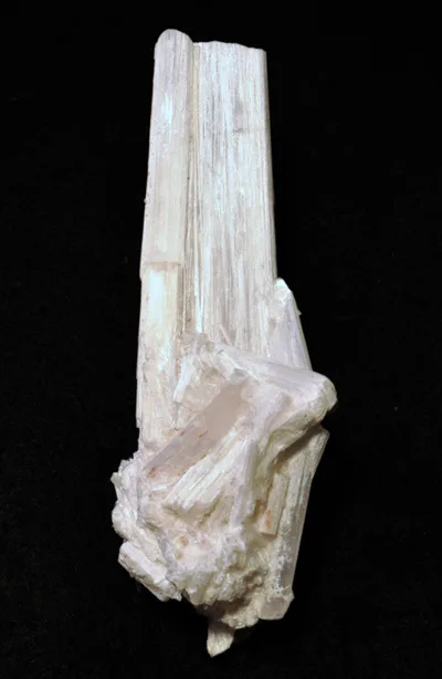 Columnar Elongated Natrolite