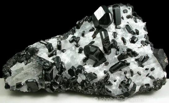 Lustrous Pargasite in Matrix