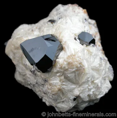 Black Rutile in Matrix