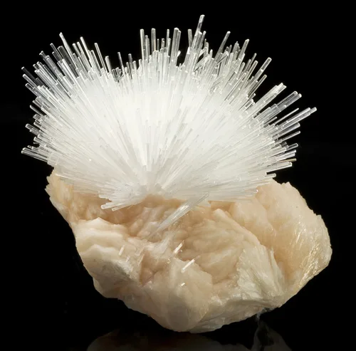 Scolecite Spray on Stilbite