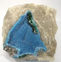 Shattuckite Crust and Malachite