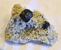 Sphalerite in Quartz