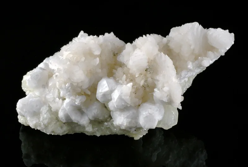 Thomsonite with Analcime