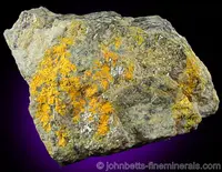 Uraninite Altering to Gummite