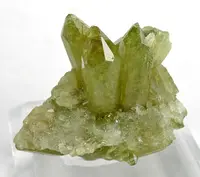 Pyramidal Vesuvianite Cluster