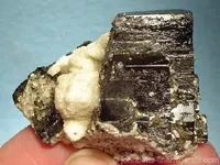 Blocky, Parallel-growth Wolframite