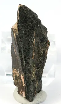 Dark Wolframite Blades
